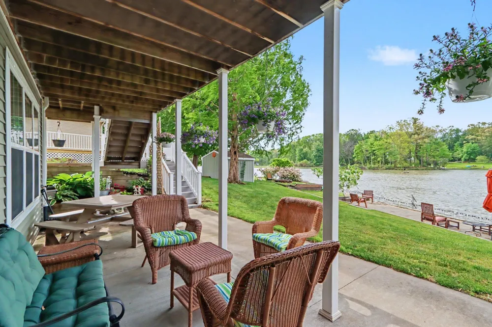 51509 Summit Street Paw Paw Township, MI 49079