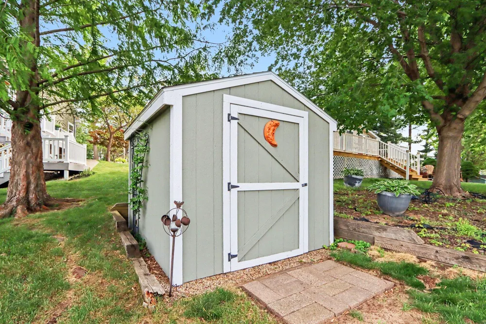 51509 Summit Street Paw Paw Township, MI 49079