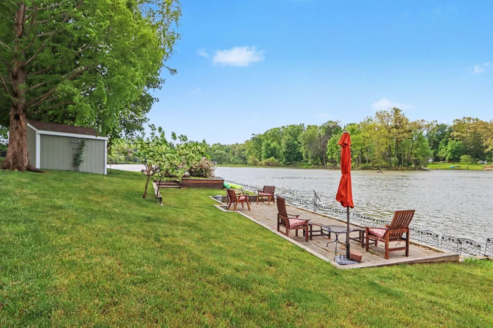51509 Summit Street Paw Paw Township, MI 49079