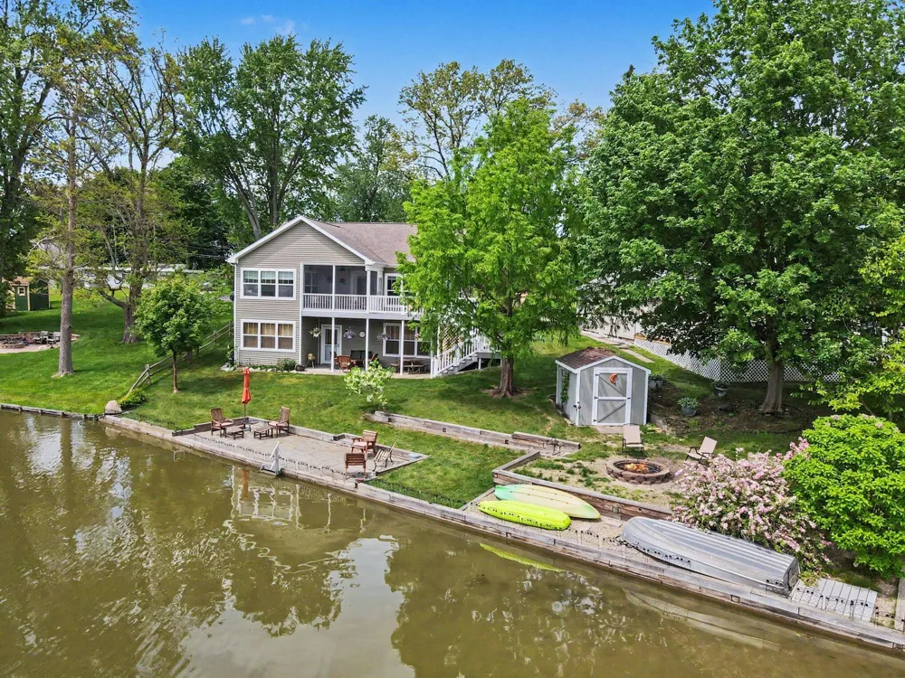 51509 Summit Street Paw Paw Township, MI 49079