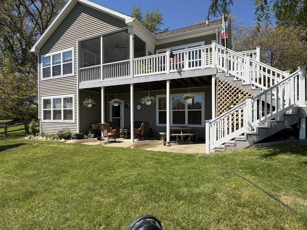 51509 Summit Street Paw Paw Township, MI 49079