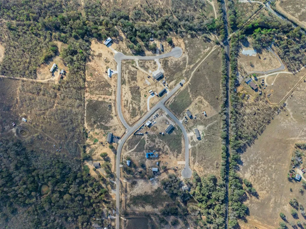 156 Grace Lane Dale, TX 78616