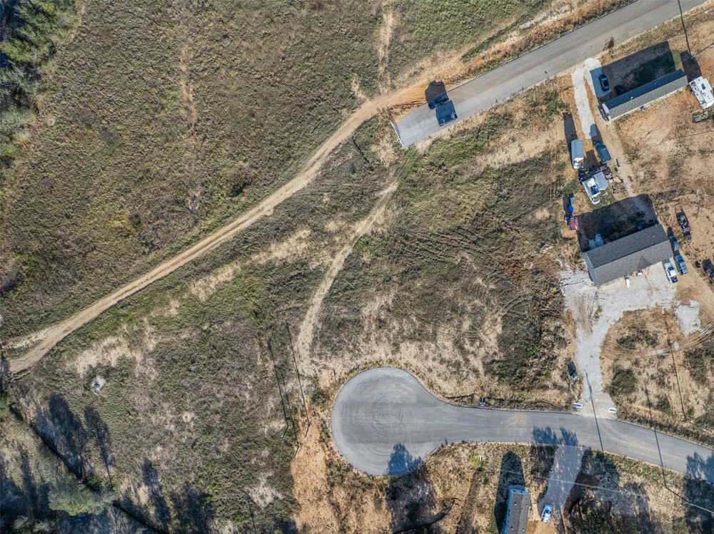 156 Grace Lane Dale, TX 78616