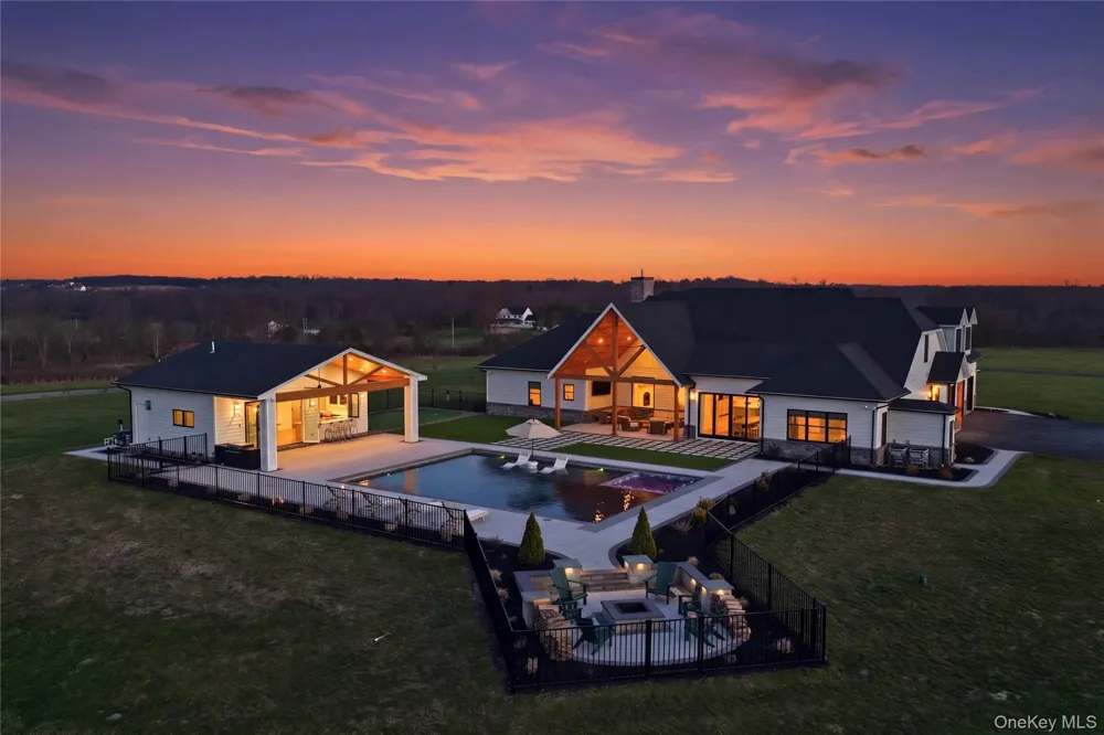 400 Bruyn Turnpike Wallkill, NY 12589