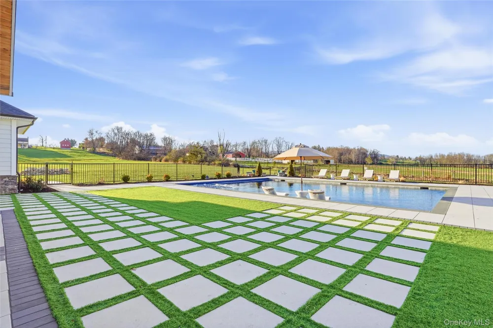 400 Bruyn Turnpike Wallkill, NY 12589