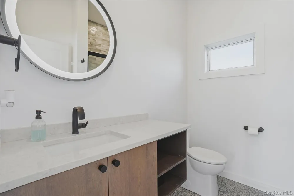 400 Bruyn Turnpike Wallkill, NY 12589