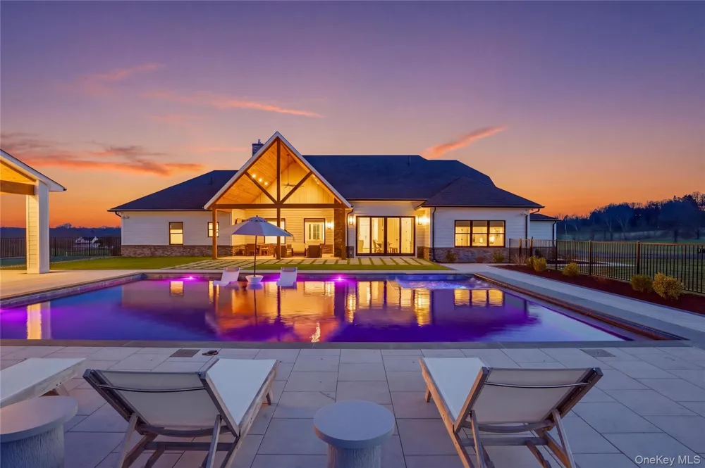 400 Bruyn Turnpike Wallkill, NY 12589