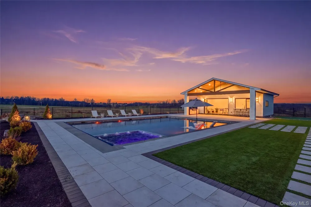 400 Bruyn Turnpike Wallkill, NY 12589