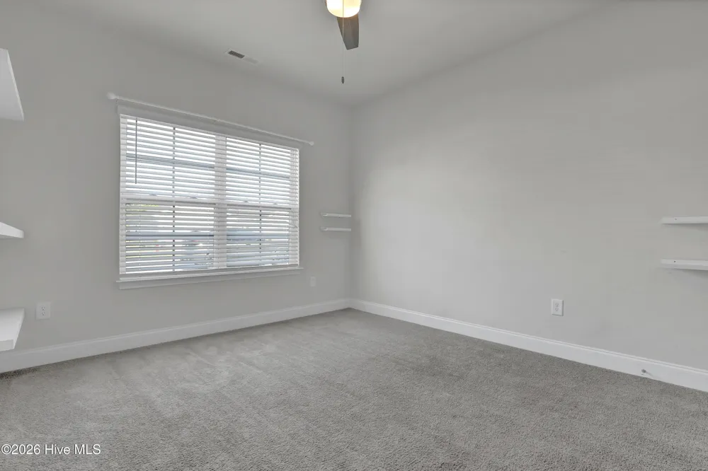 805 Washington Square Richlands, NC 28574