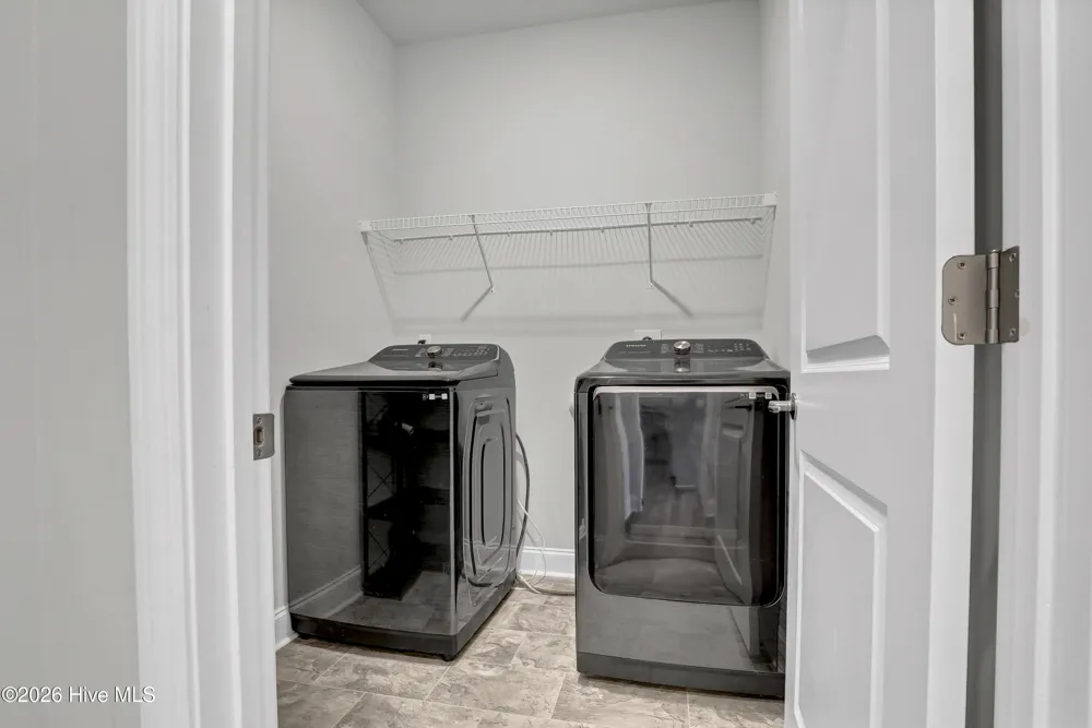 805 Washington Square Richlands, NC 28574