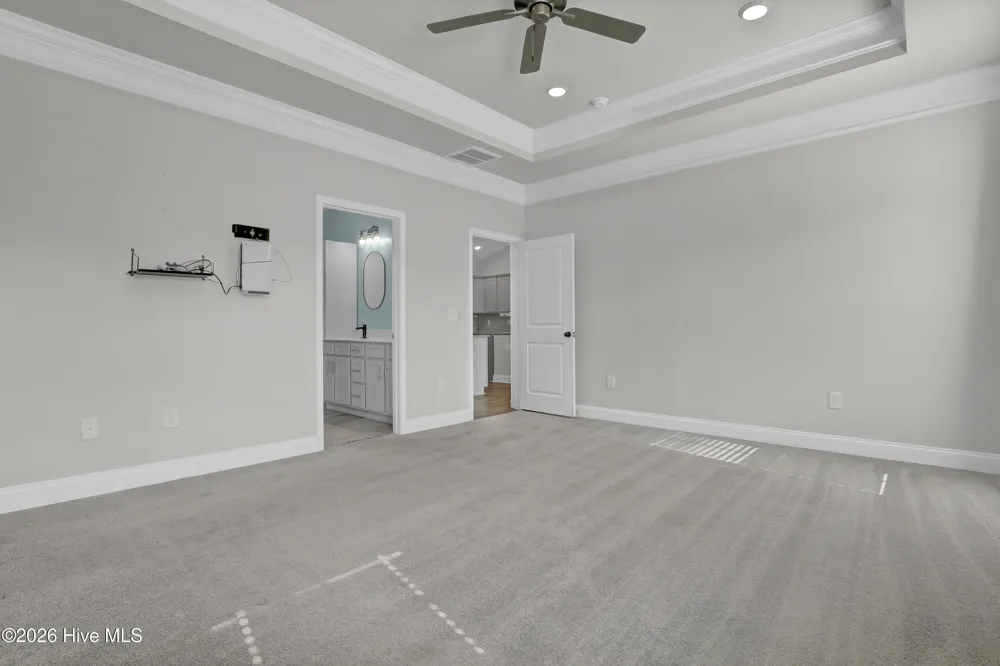 805 Washington Square Richlands, NC 28574