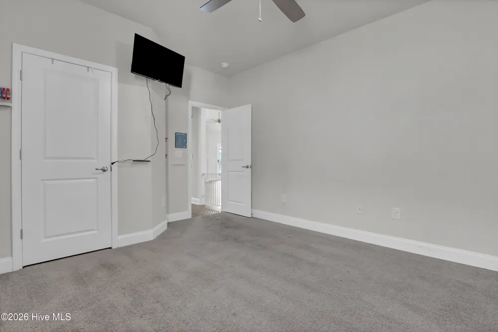 805 Washington Square Richlands, NC 28574