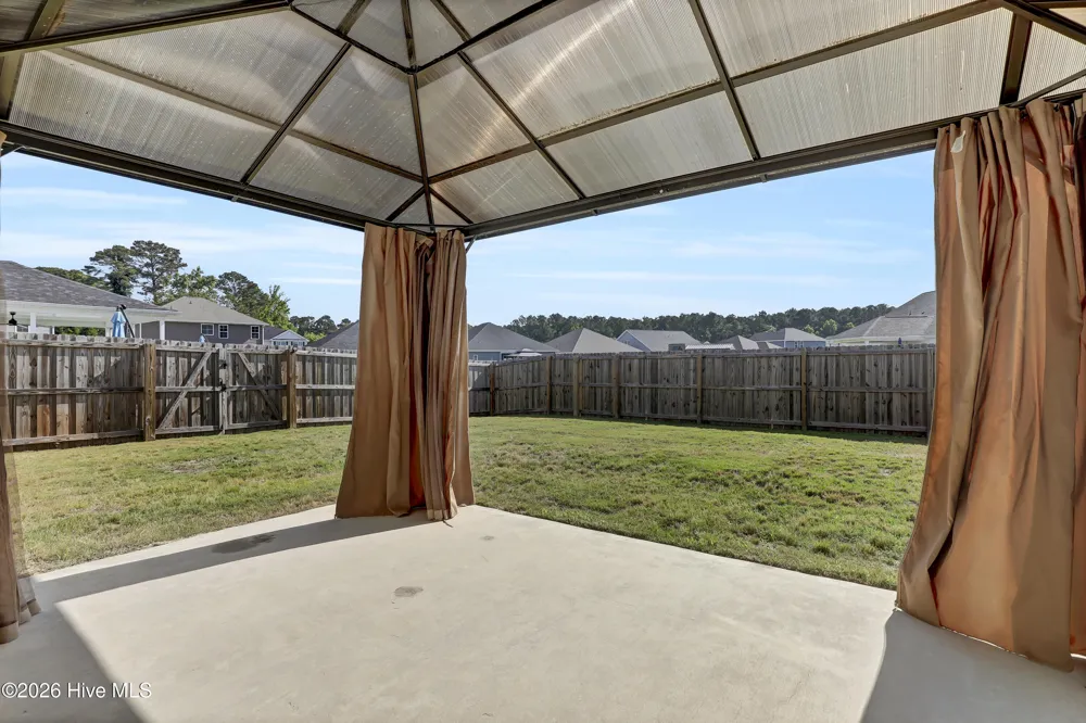 805 Washington Square Richlands, NC 28574