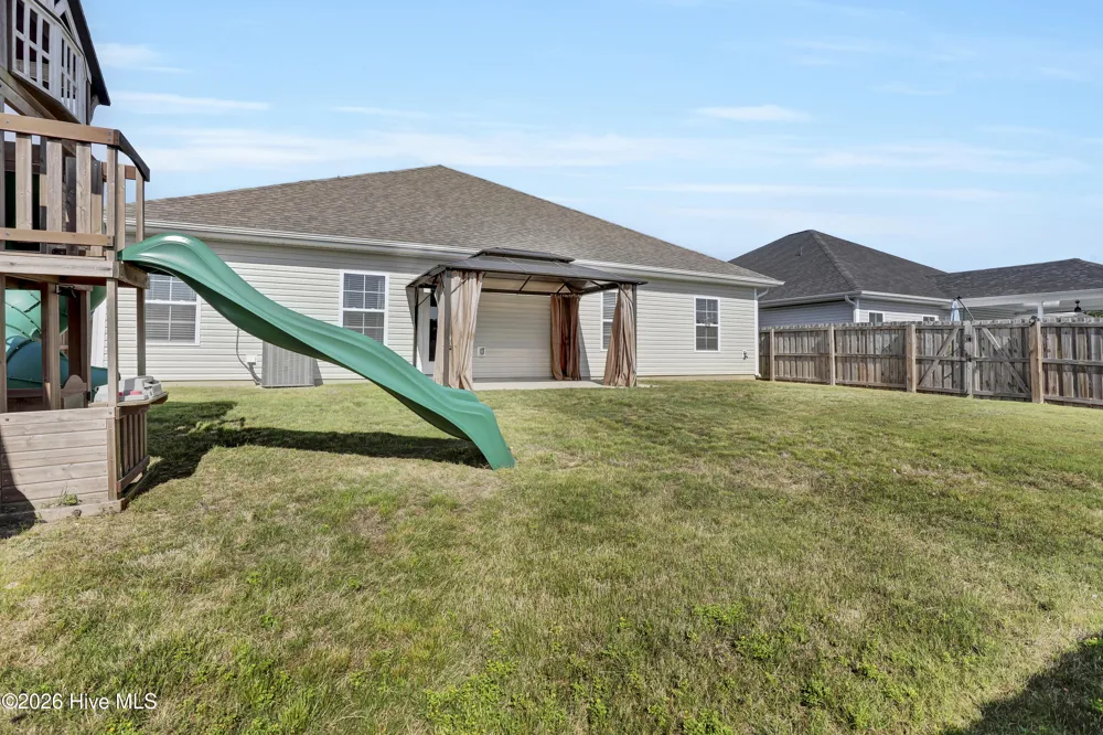 805 Washington Square Richlands, NC 28574