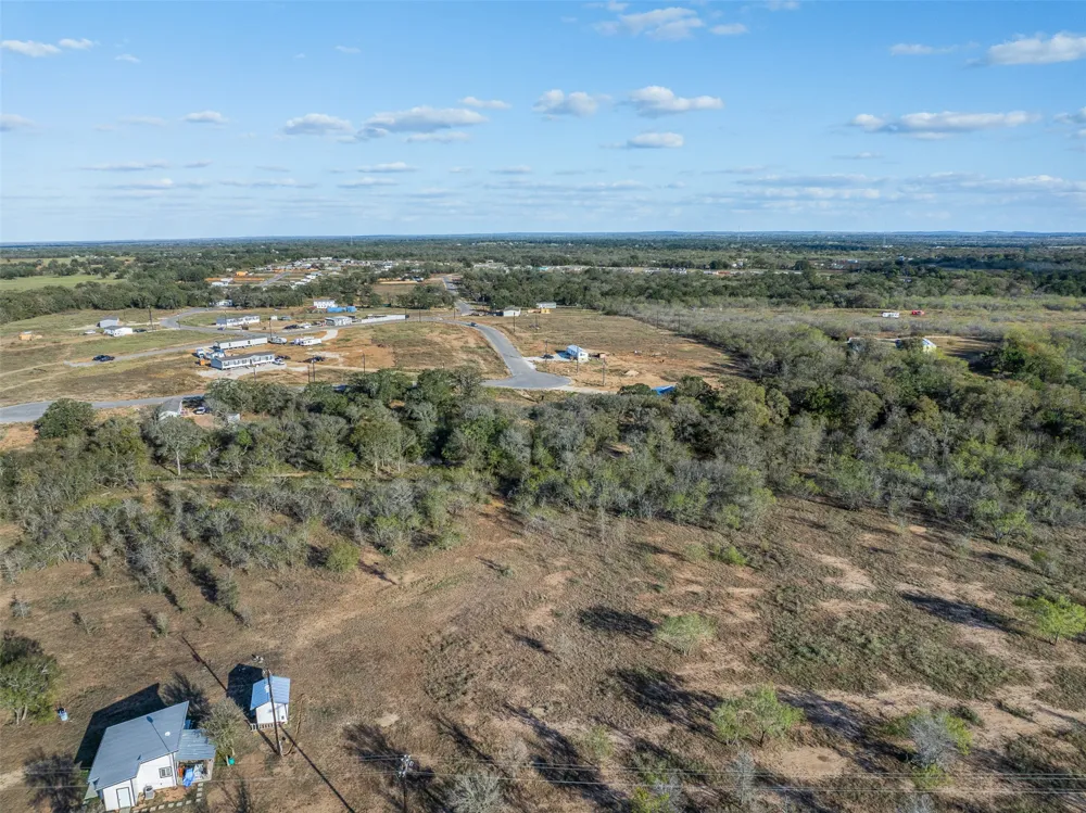123 Grace Lane Dale, TX 78616