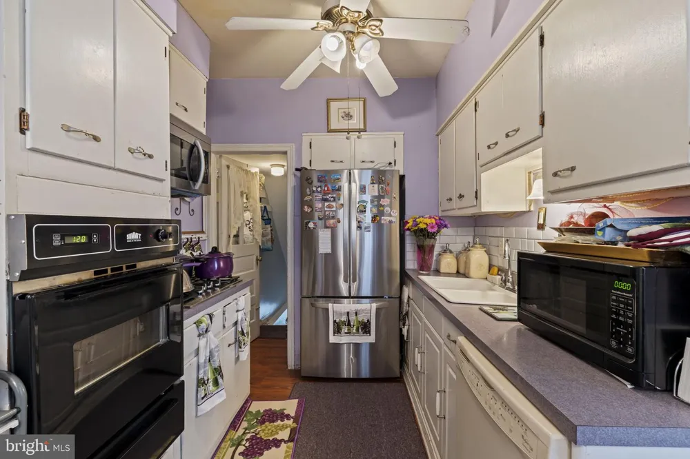 6023 13TH STREET Philadelphia, PA 19141