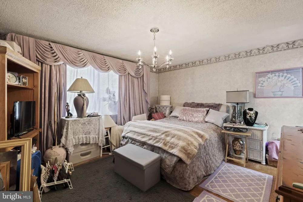 6023 13TH STREET Philadelphia, PA 19141