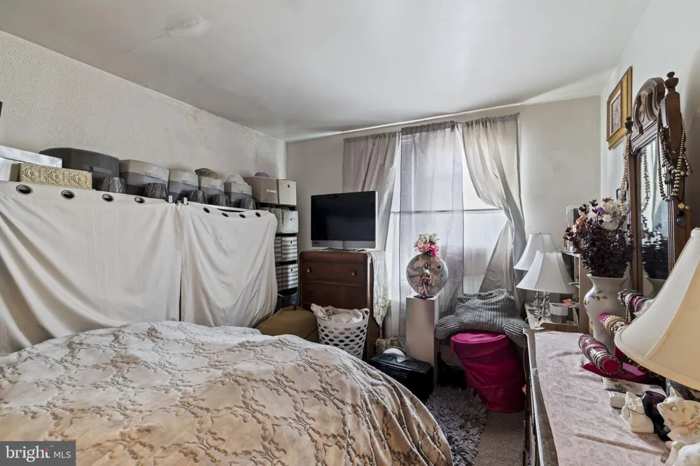 6023 13TH STREET Philadelphia, PA 19141