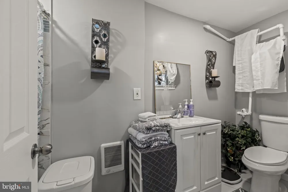 6023 13TH STREET Philadelphia, PA 19141
