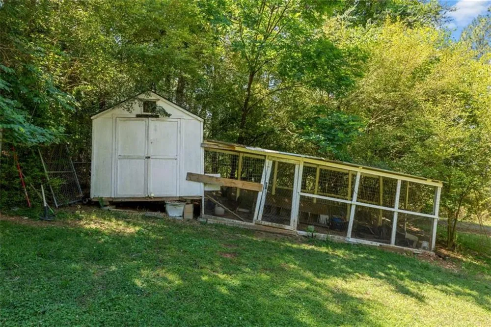 45 The Trail SE Lindale, GA 30147