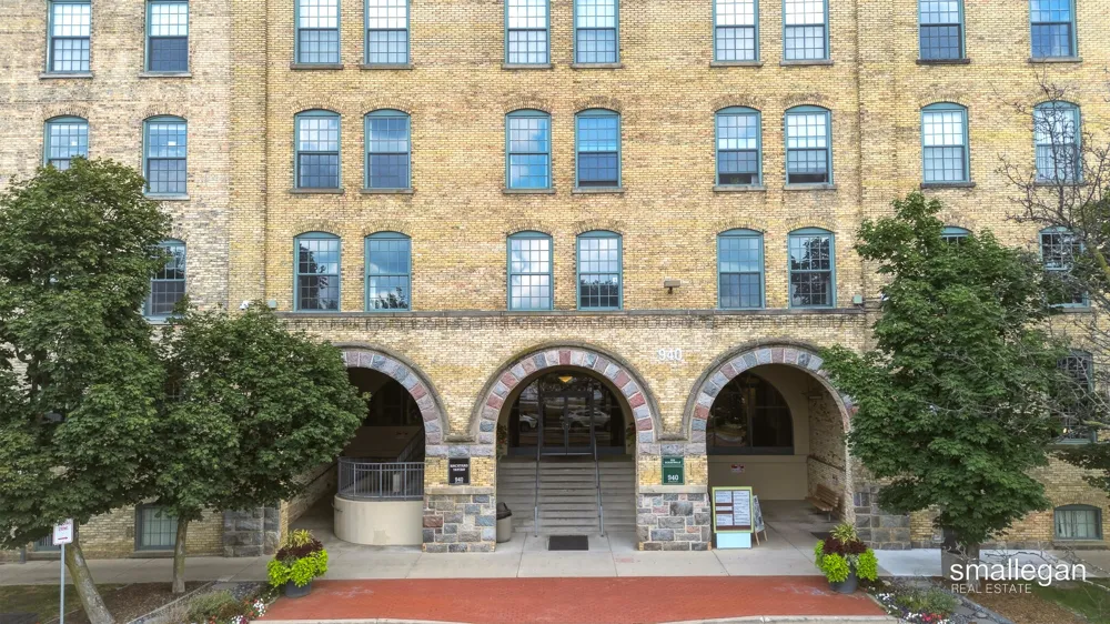 940 Monroe Avenue NW #444 Grand Rapids, MI 49503