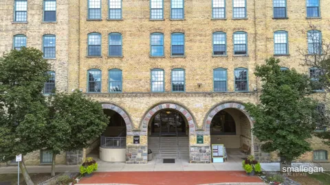 940 Monroe Avenue NW #444