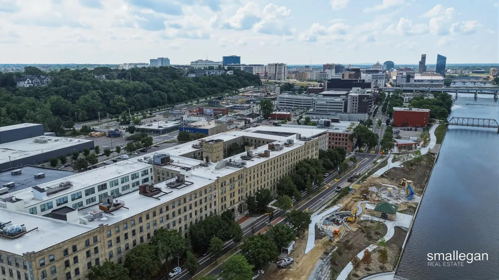 940 Monroe Avenue NW #444 Grand Rapids, MI 49503
