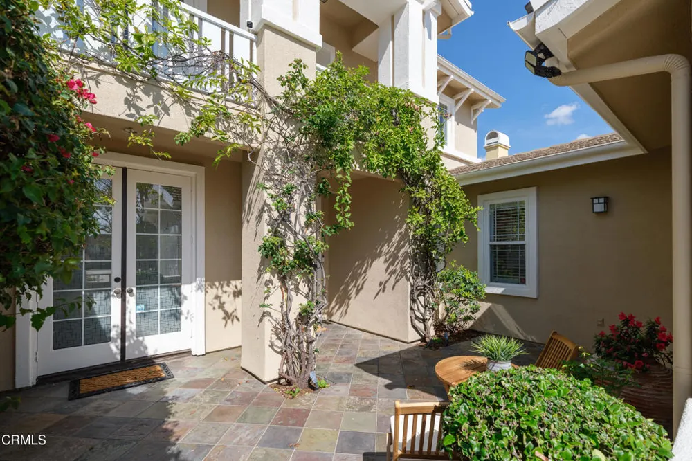 609 Hartwell Court Altadena, CA 91001