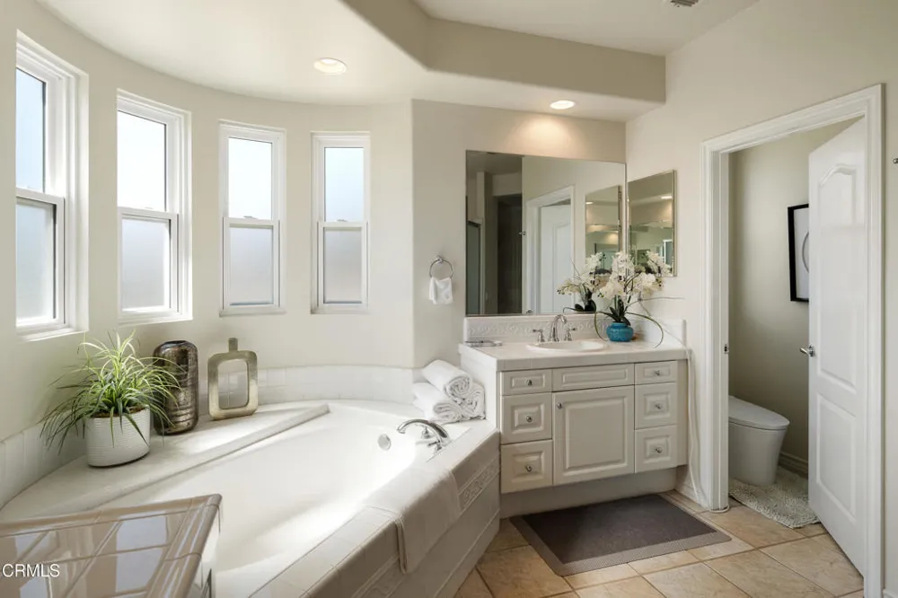 609 Hartwell Court Altadena, CA 91001