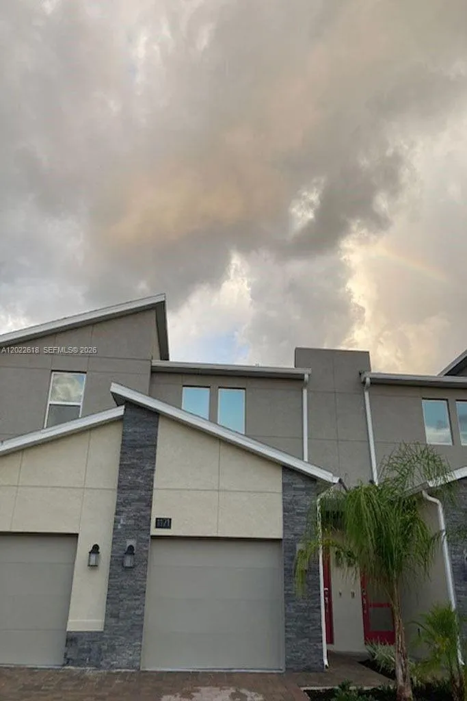 1171 CHALLENGE DR #1171 Davenport, FL 33896