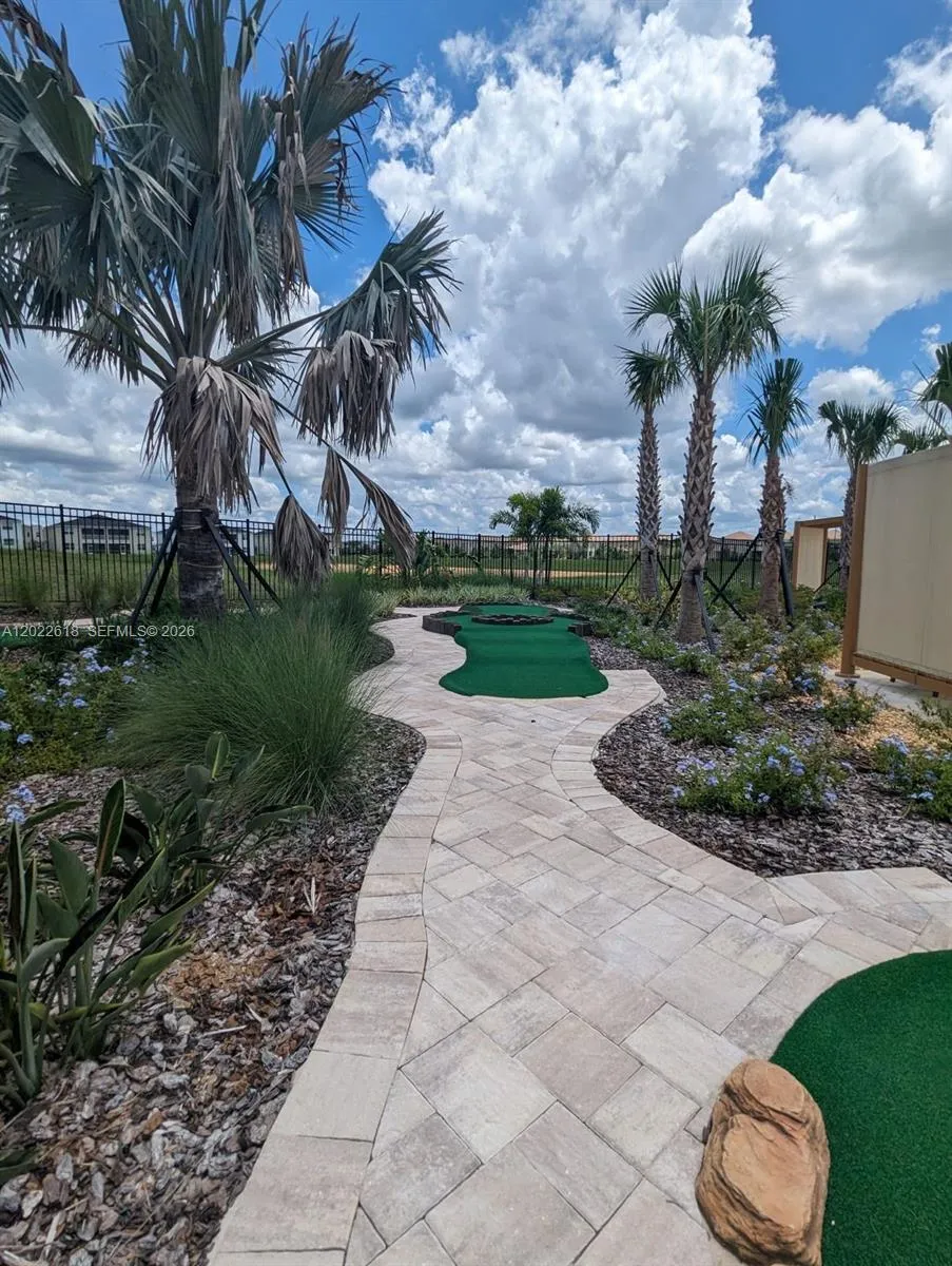 1171 CHALLENGE DR #1171 Davenport, FL 33896