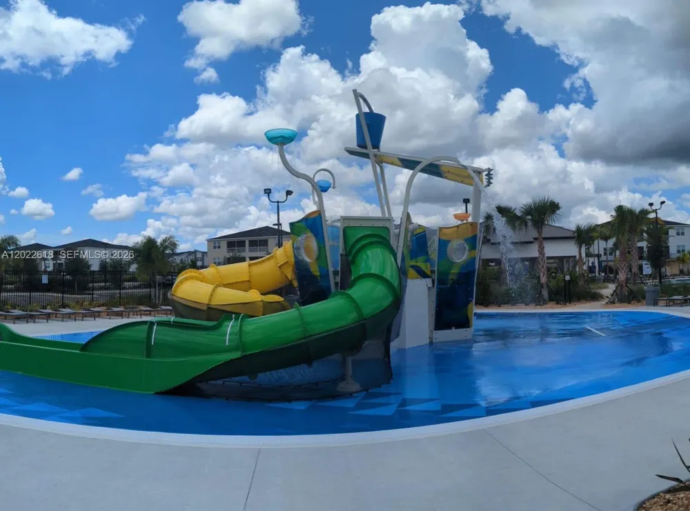 1171 CHALLENGE DR #1171 Davenport, FL 33896