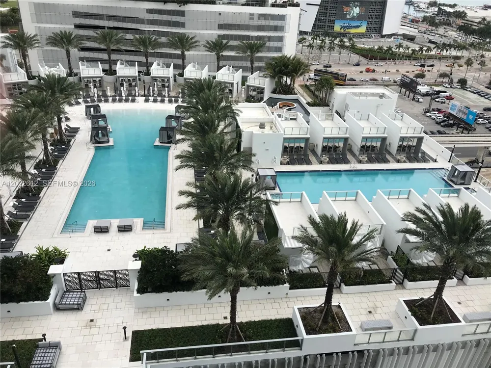 851 NE 1st Ave #207 Miami, FL 33132