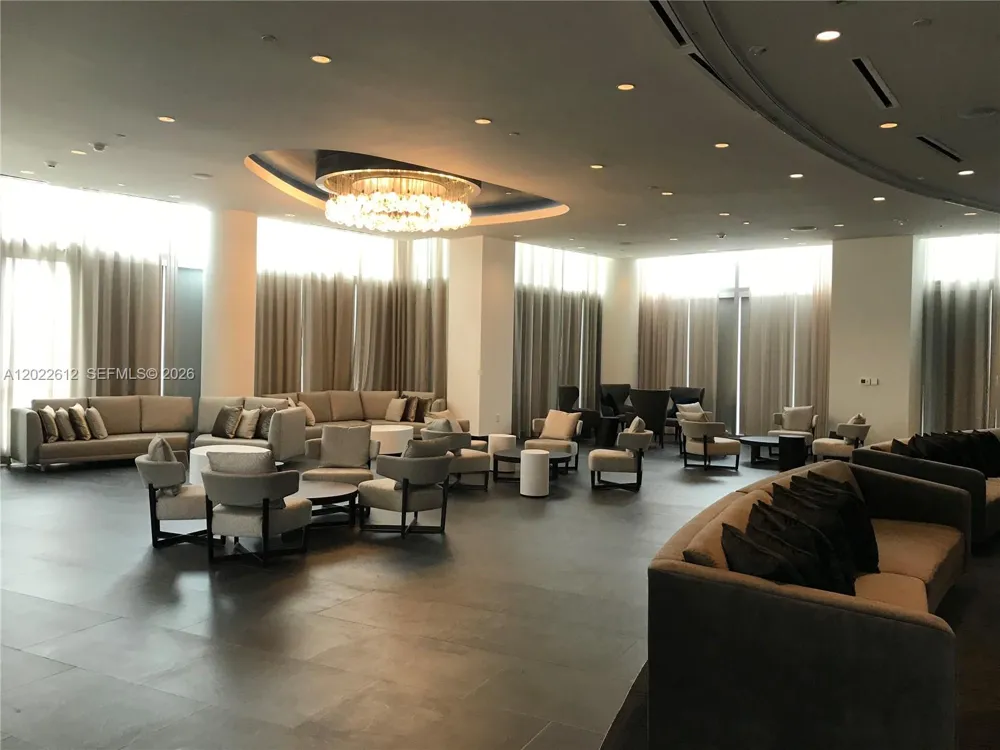 851 NE 1st Ave #207 Miami, FL 33132