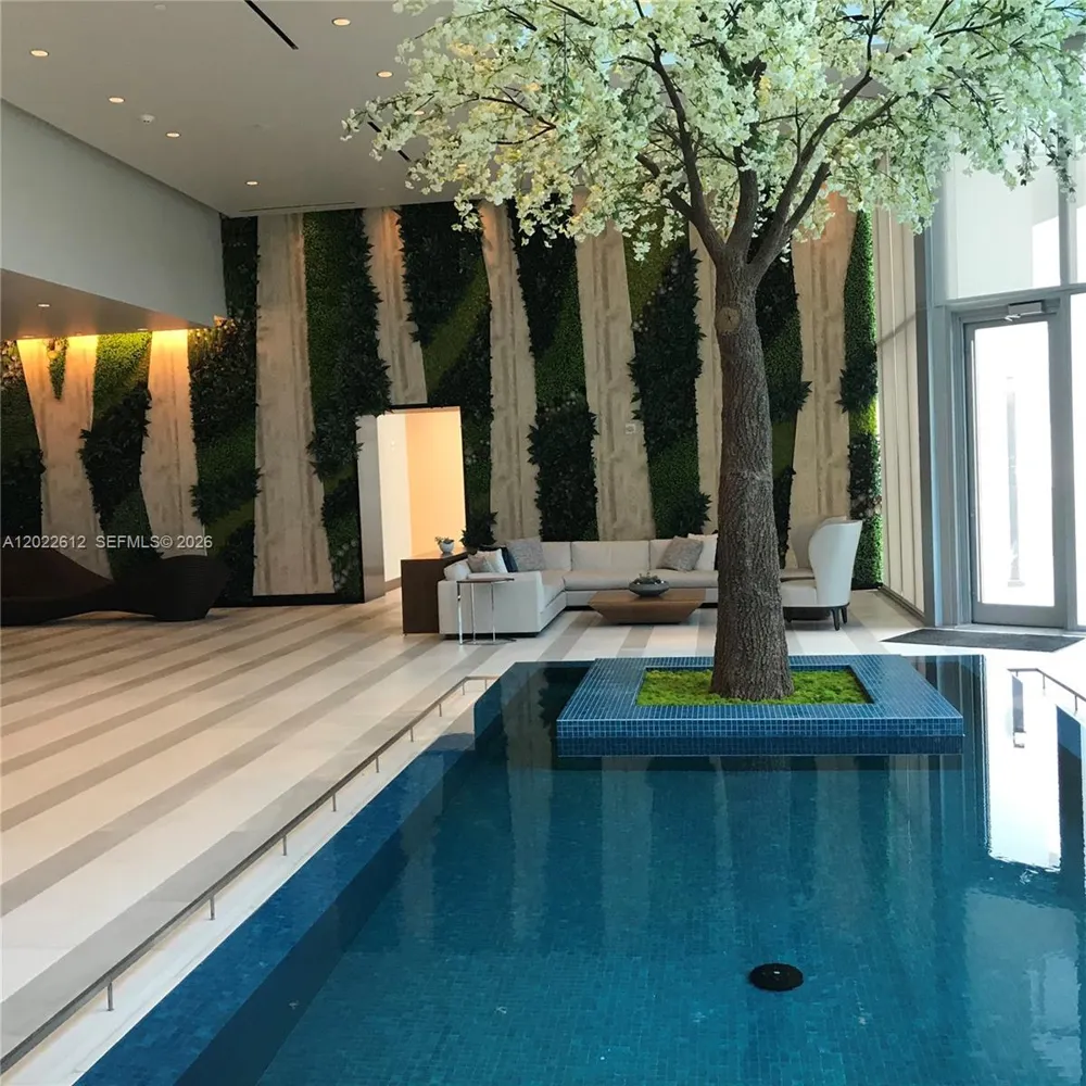 851 NE 1st Ave #207 Miami, FL 33132