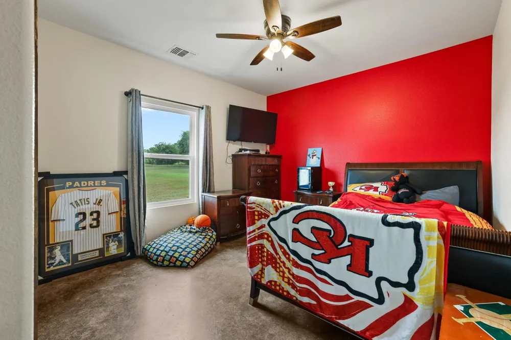 1350 County RD 4040 Road Ector, TX 75439