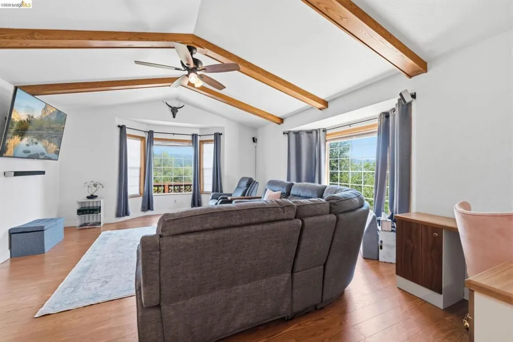 19387 Mira Monte Road Tuolumne, CA 95379