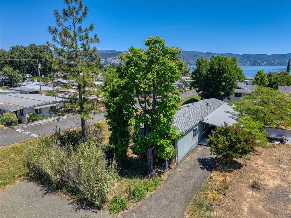 4246 2nd Avenue Lakeport, CA 95453