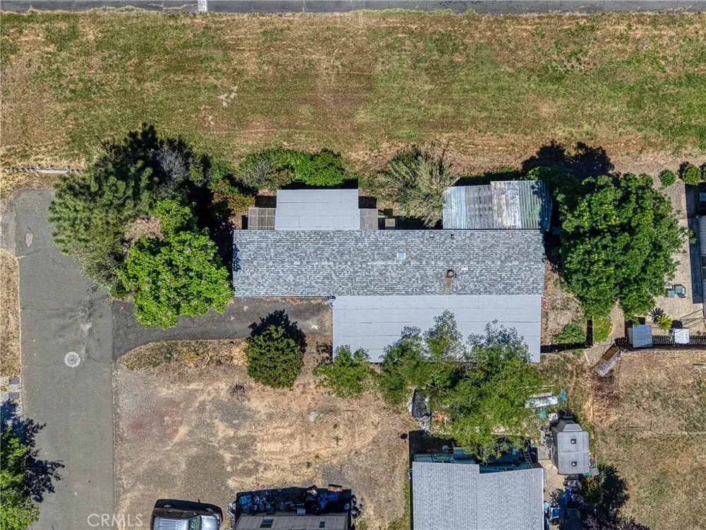 4246 2nd Avenue Lakeport, CA 95453