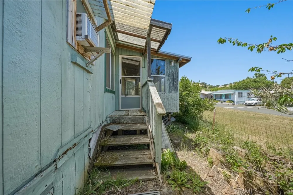 4246 2nd Avenue Lakeport, CA 95453