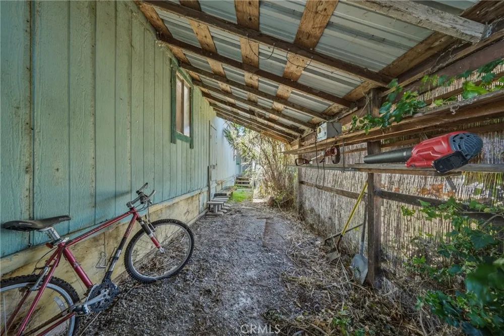 4246 2nd Avenue Lakeport, CA 95453
