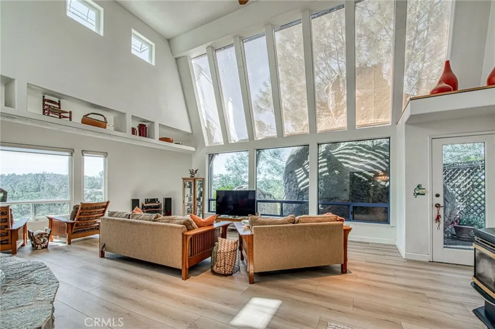 28760 Long Hollow Court S Coarsegold, CA 93614