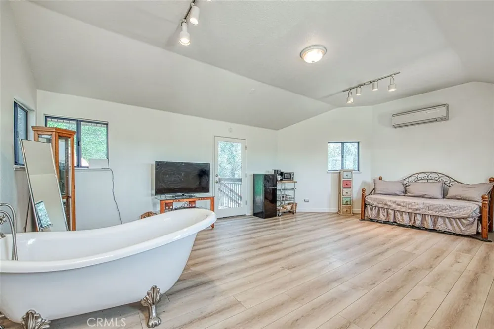 28760 Long Hollow Court S Coarsegold, CA 93614