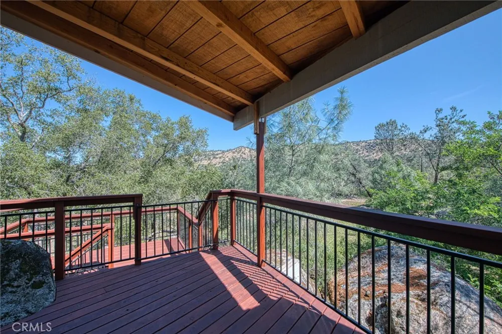 28760 Long Hollow Court S Coarsegold, CA 93614