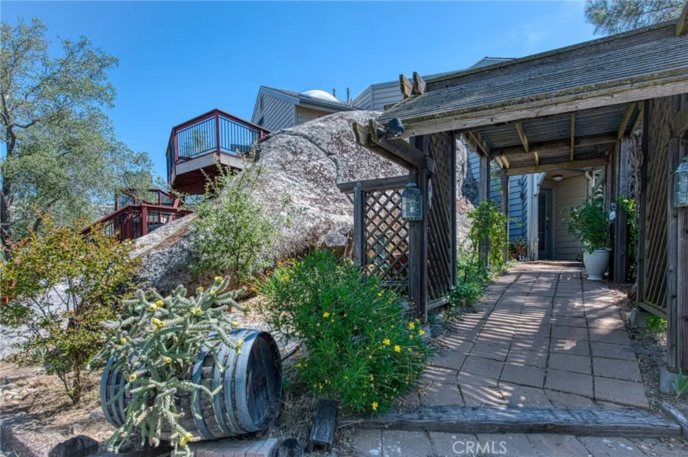 28760 Long Hollow Court S Coarsegold, CA 93614