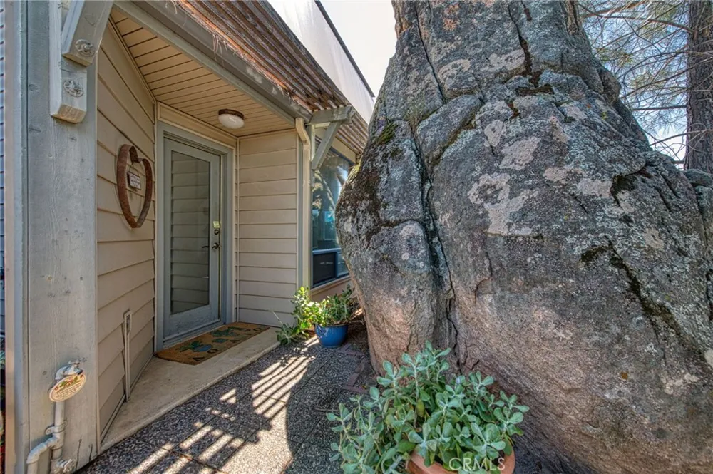28760 Long Hollow Court S Coarsegold, CA 93614
