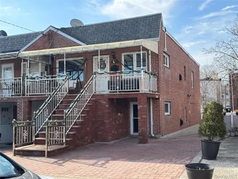 1154 E 100th Street