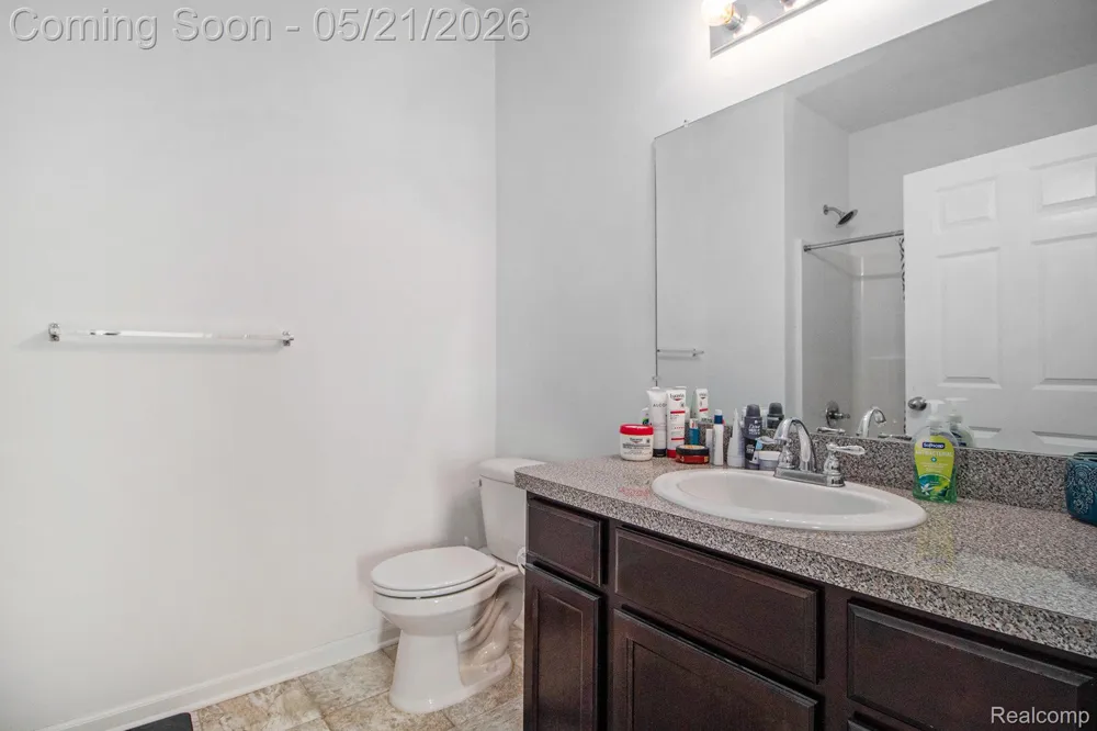 1043 E SUMMERFIELD GLEN CIRCLE Scio Township, MI 48103