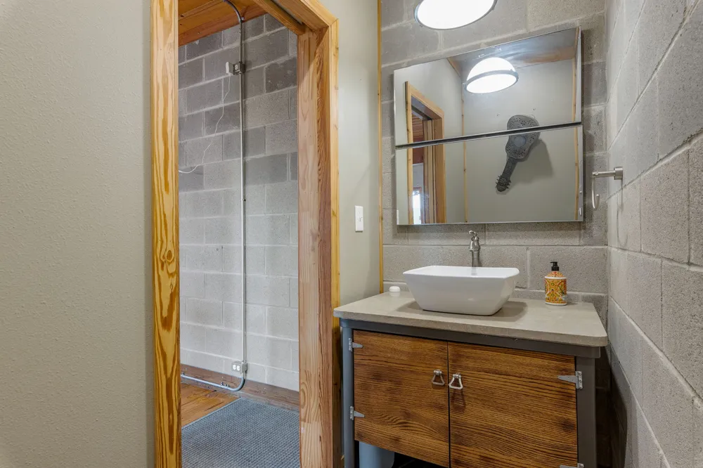 10104 Vassar Road Jonestown, TX 78645