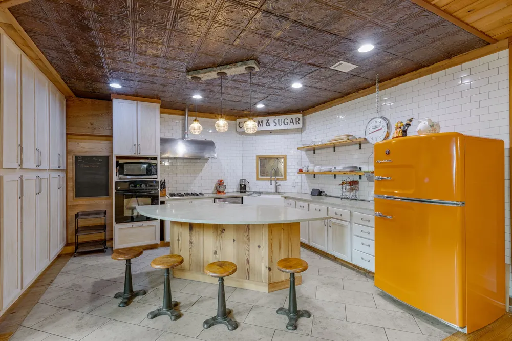 10104 Vassar Road Jonestown, TX 78645